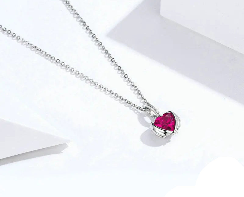 925 Sterling Silver Necklace with Heart-Shaped Pendant and Zirconia