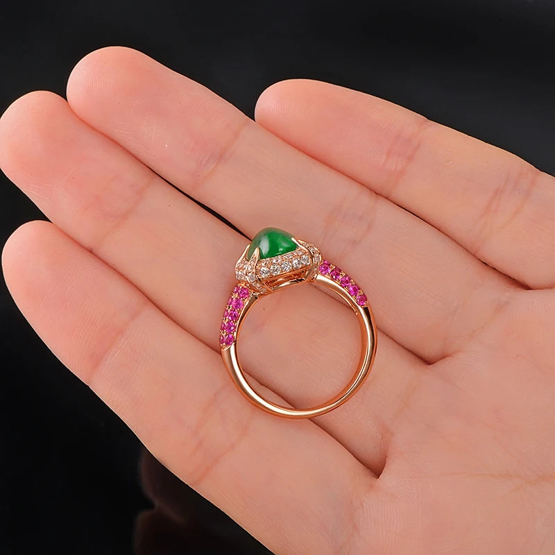 Anillo de Compromiso en Oro Rosa de 14k con Esmeralda, Zafiros Rosas y Diamantes