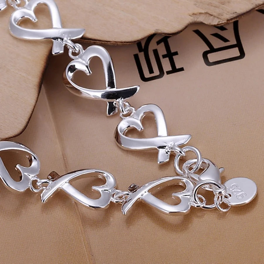 Brazalete de Plata 925 con Diseño de Corazón - Elegancia para Cada Ocasión